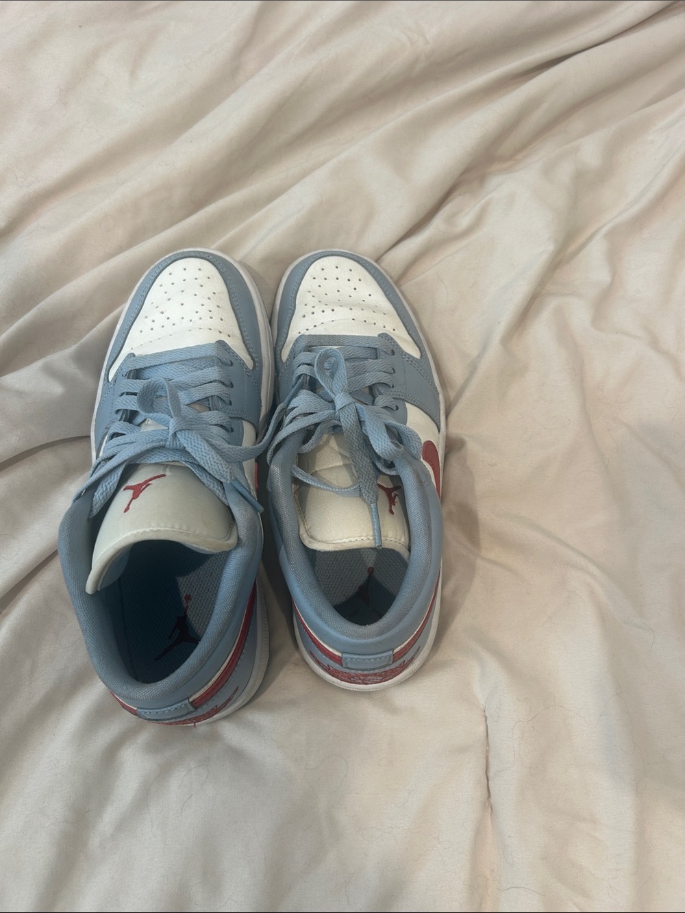 Jordan Kids Light Blue, White & Red Low-Top Sneakers
